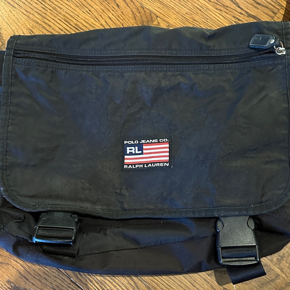 Polo by Ralph Lauren Classic Black Messenger Bag! - Picture 2 of 11